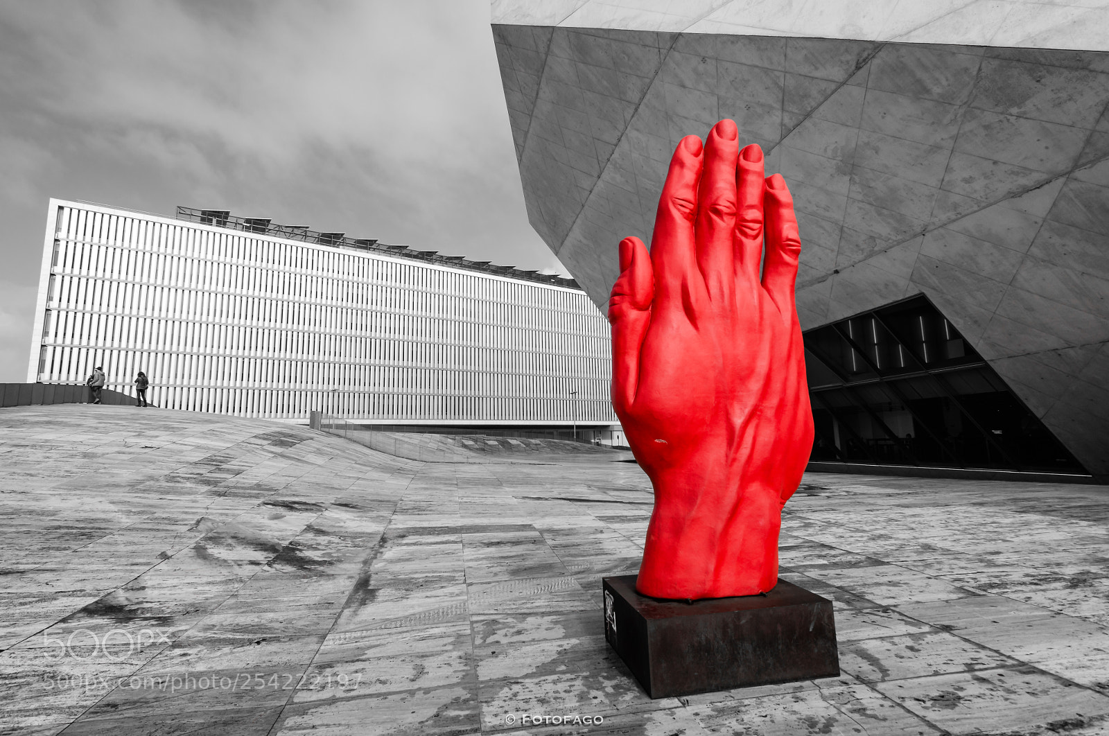 Nikon D7000 sample photo. La mano photography