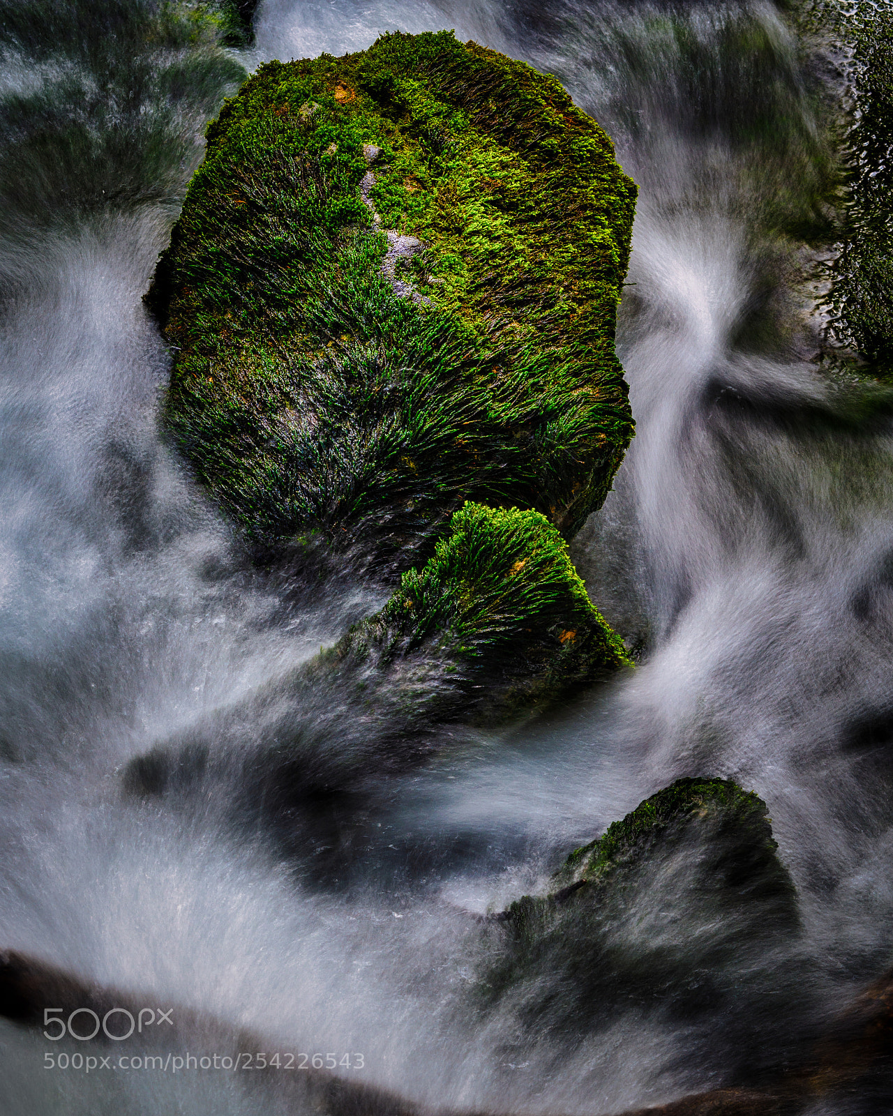 Pentax K-30 sample photo. Stream photography