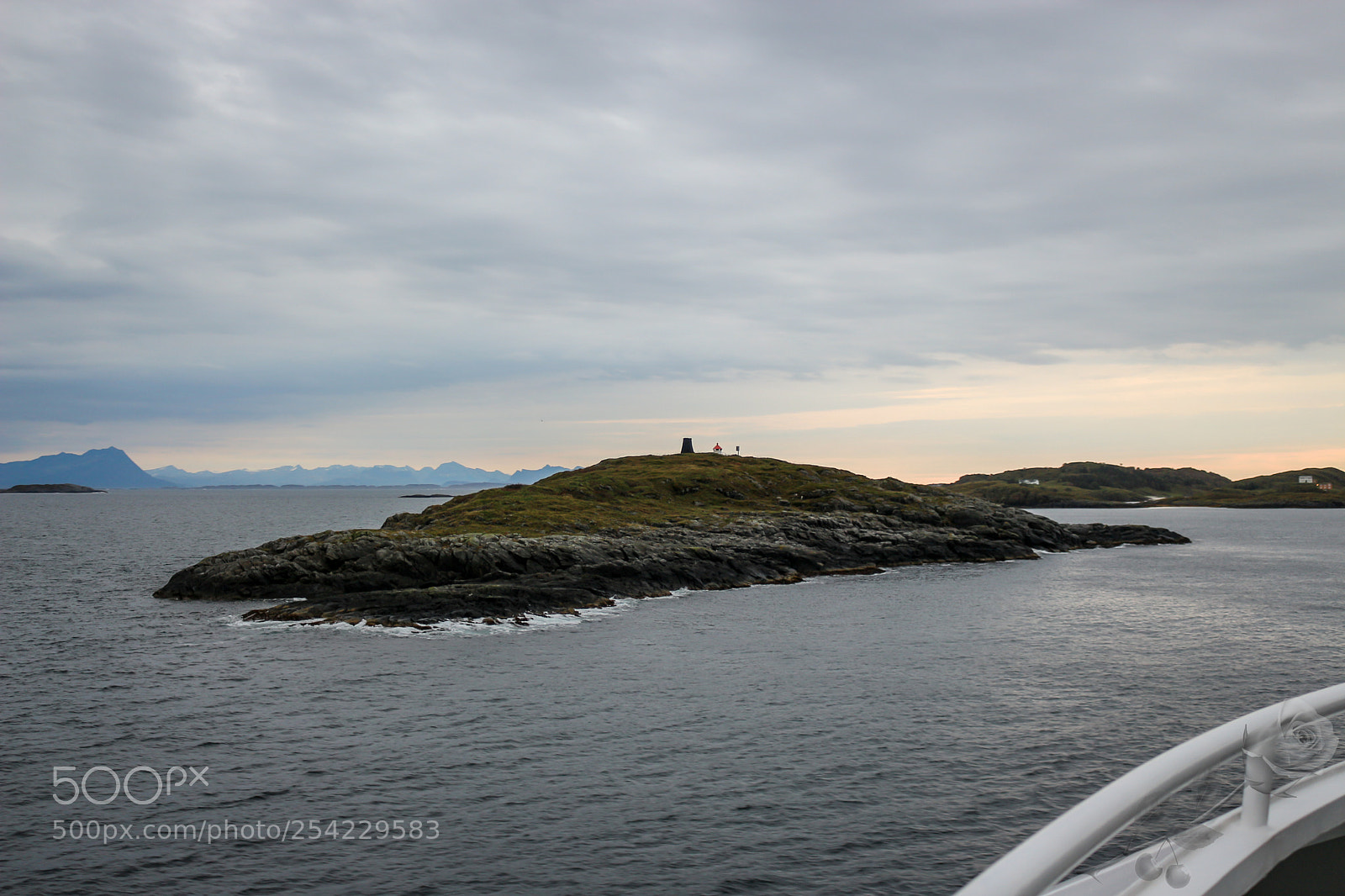 Canon EOS 700D (EOS Rebel T5i / EOS Kiss X7i) sample photo. Finalcutwatermark photography