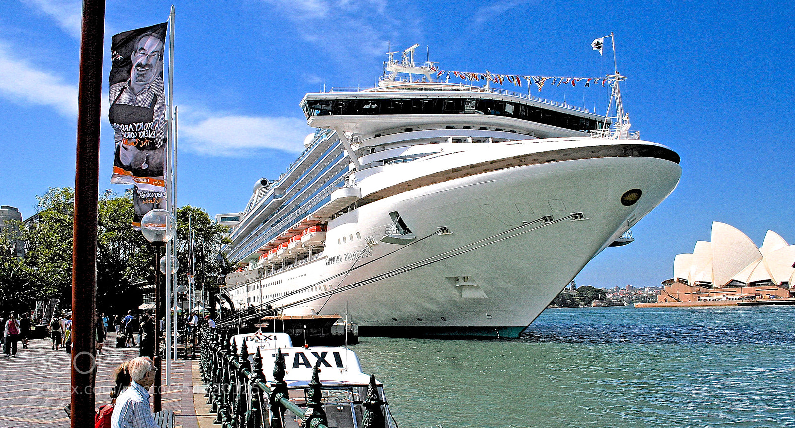 Canon EOS 350D (EOS Digital Rebel XT / EOS Kiss Digital N) sample photo. Sapphire princess sydney circular photography