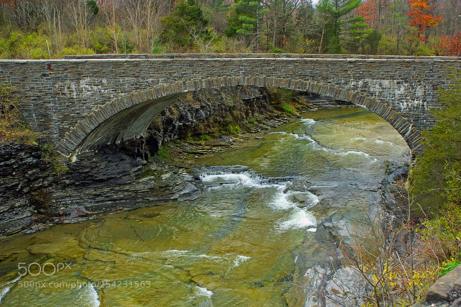 Canon EOS 600D (Rebel EOS T3i / EOS Kiss X5) sample photo. Old stone bridge crossing photography