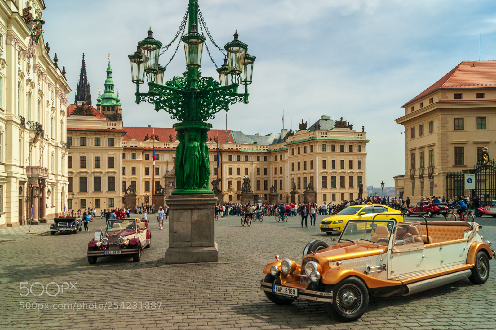 Sony Alpha DSLR-A290 sample photo. Walk around the prague photography