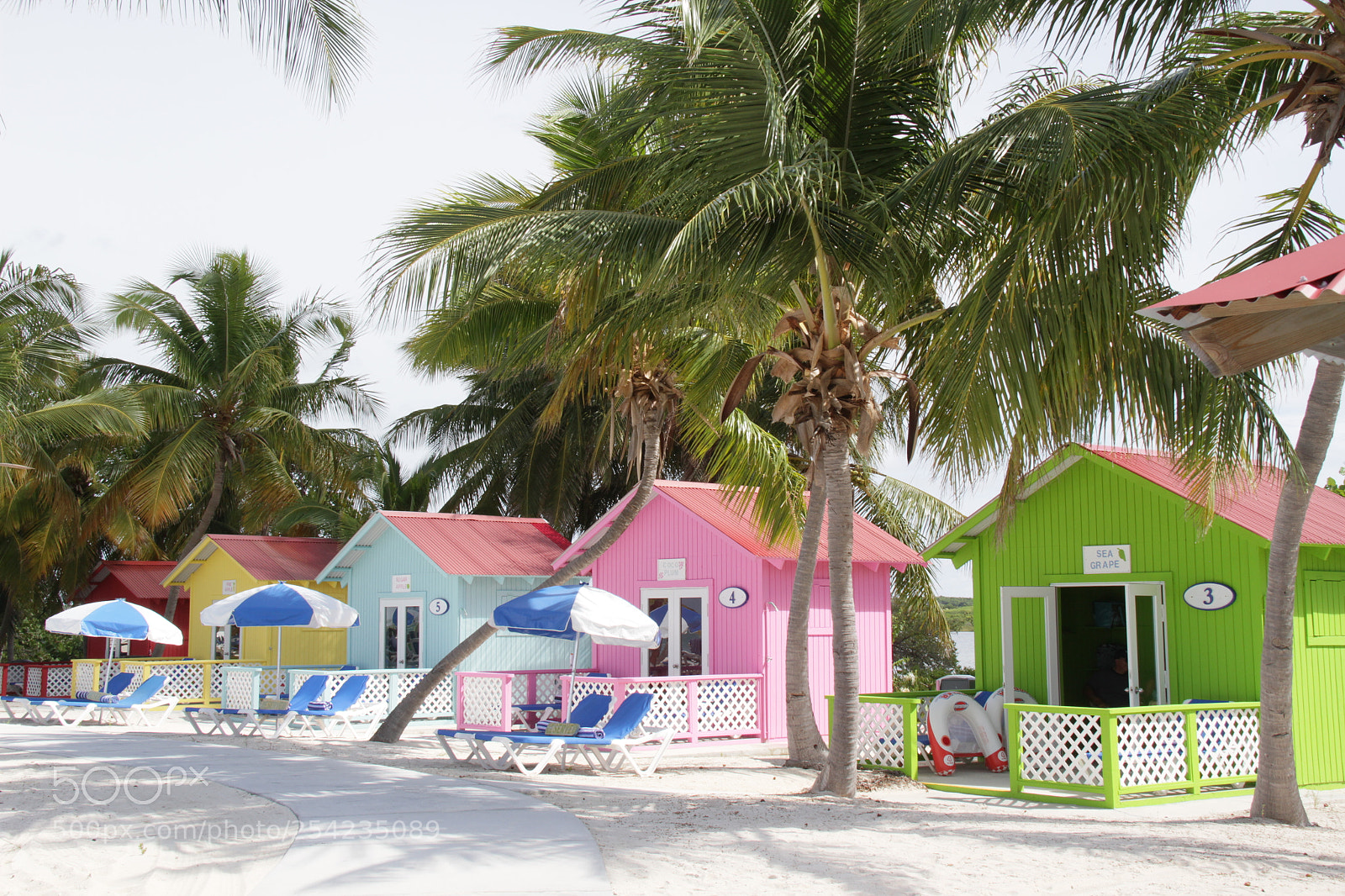 Canon EF-S 18-200mm F3.5-5.6 IS sample photo. Beach house in caribean photography