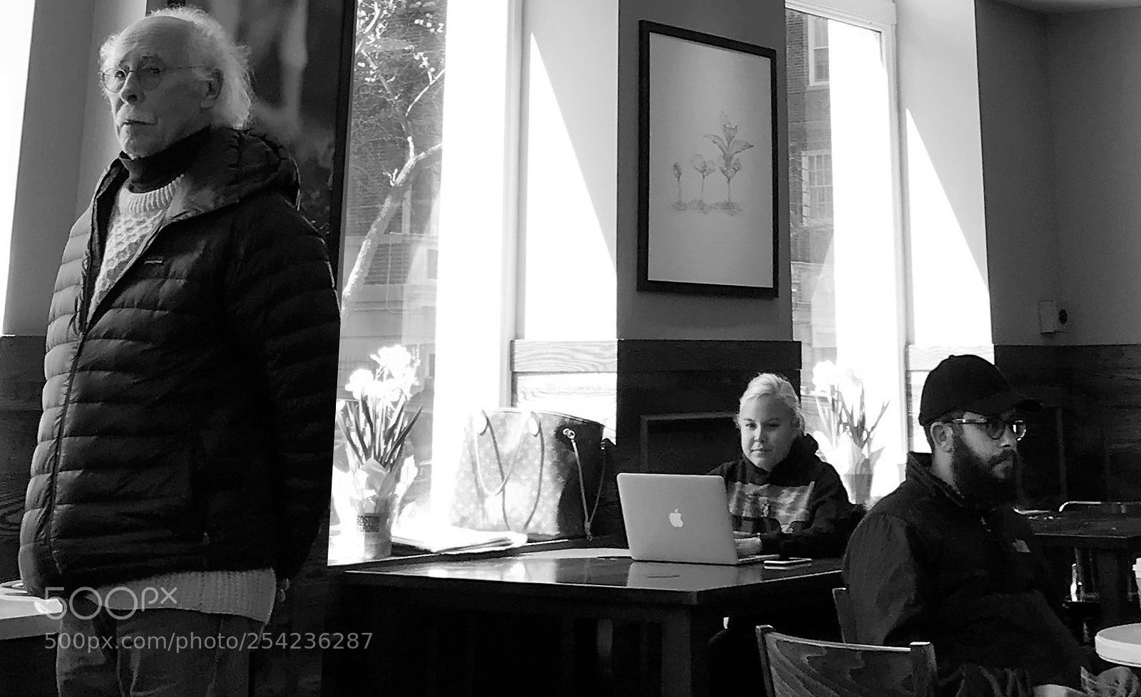 Apple iPhone 7 Plus sample photo. Starbucks on charles street photography