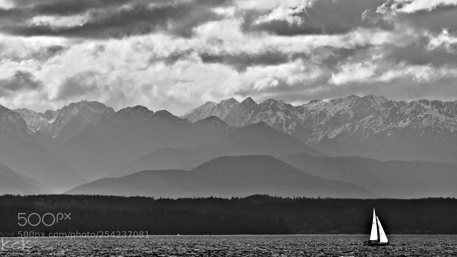 Olympus OM-D E-M10 II sample photo. Olympic mountains. photography