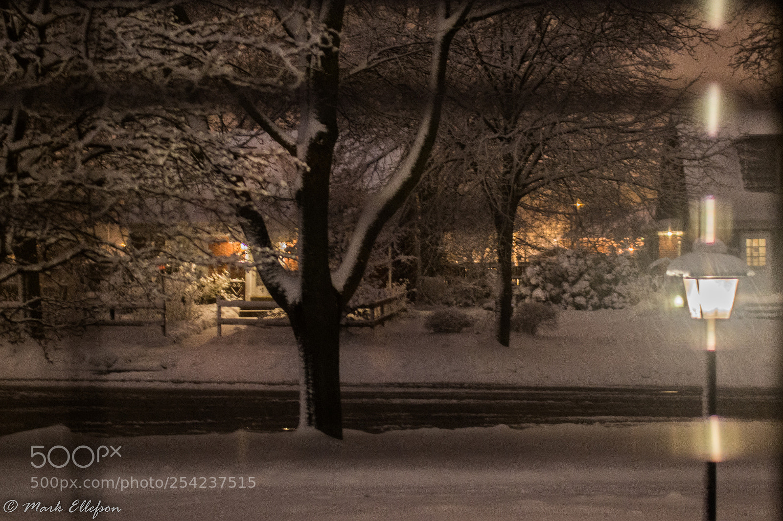 Canon EOS 70D sample photo. Snowy night photography