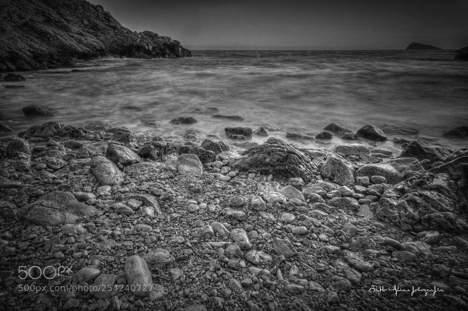 Nikon D300 sample photo. El mar bn photography