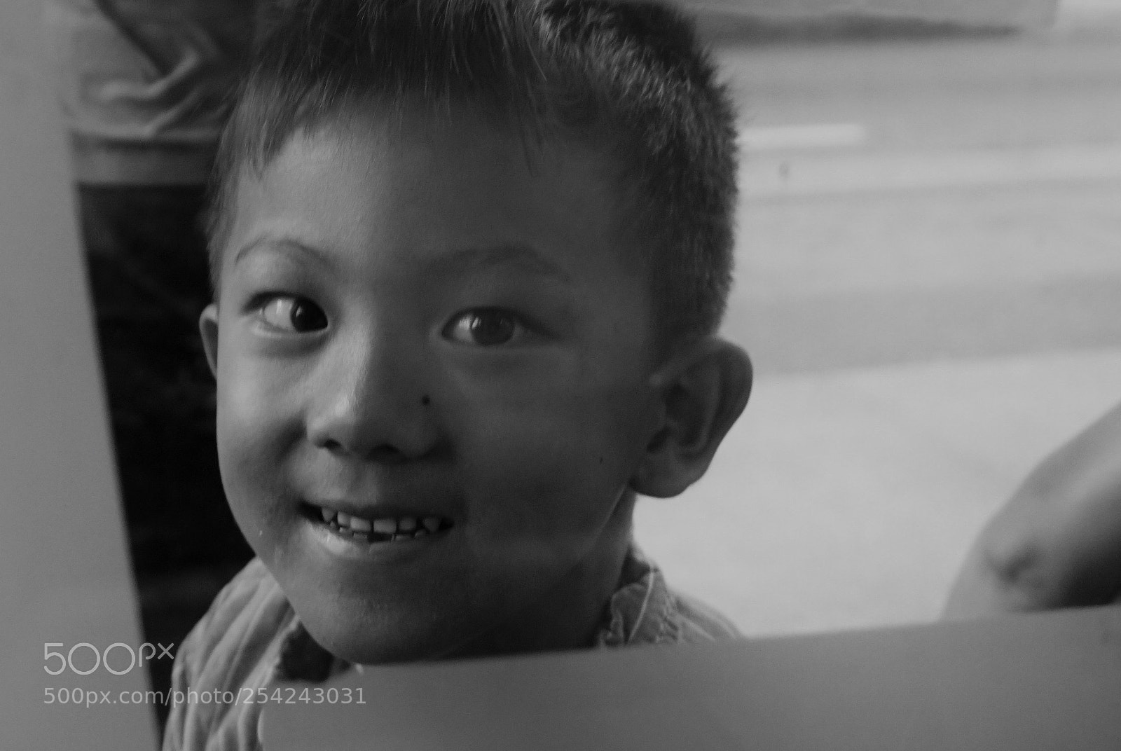 Sony a6300 sample photo. Sweetness at the tramstop photography