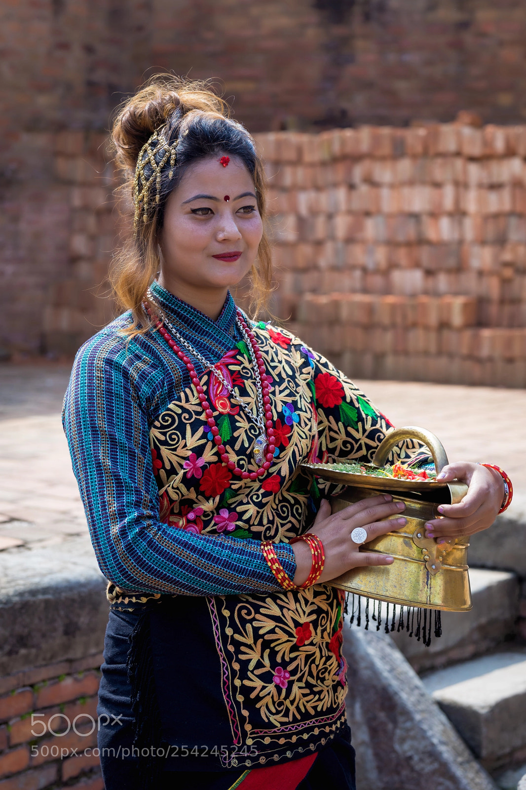 Canon EOS 5D Mark IV sample photo. Traditional newari dress photography