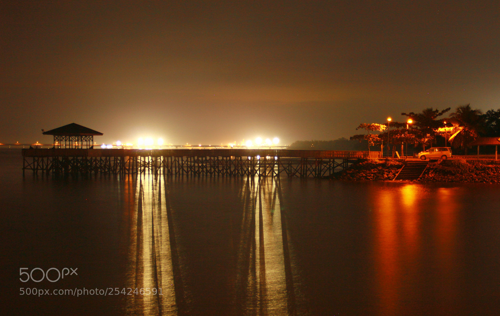 Canon EOS 550D (EOS Rebel T2i / EOS Kiss X4) sample photo. Night at the jetty photography