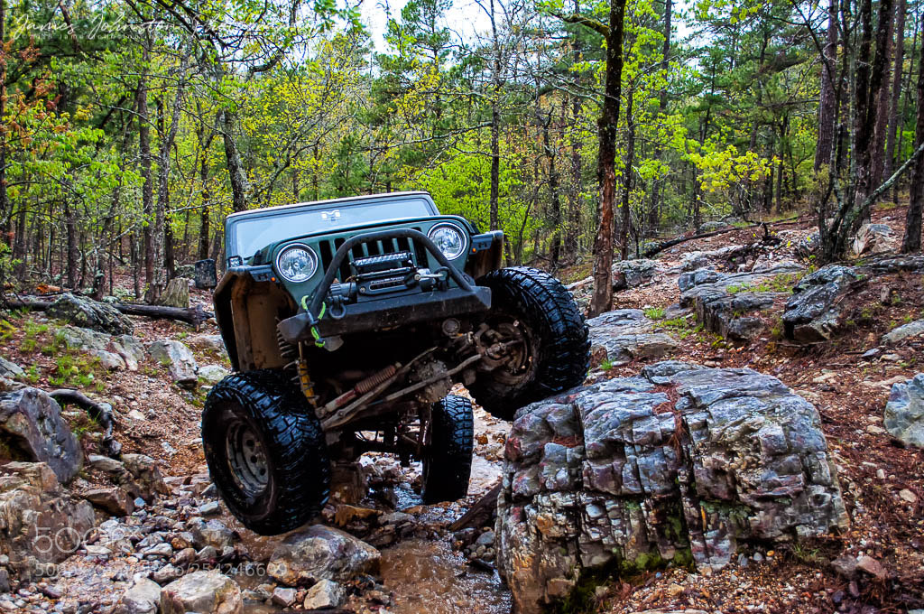 Nikon D5000 sample photo. Rock crawling in the photography