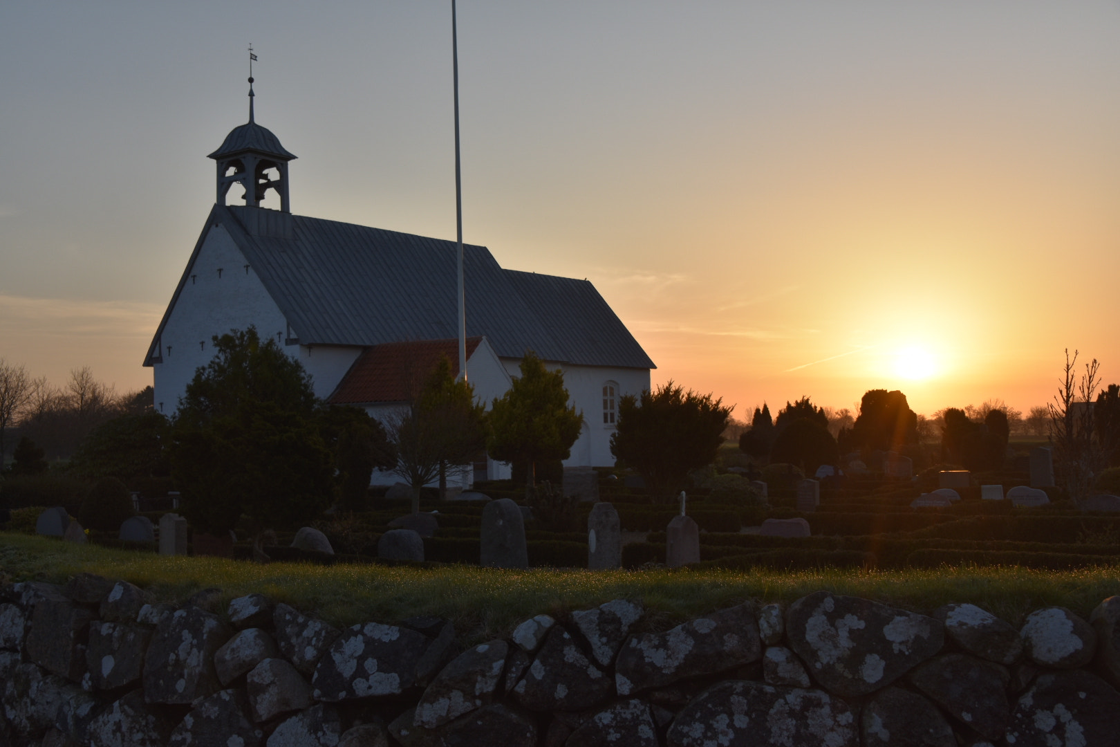 Nikon D3400 + Tamron 18-270mm F3.5-6.3 Di II VC PZD sample photo. Sunrise near kalvslund church photography