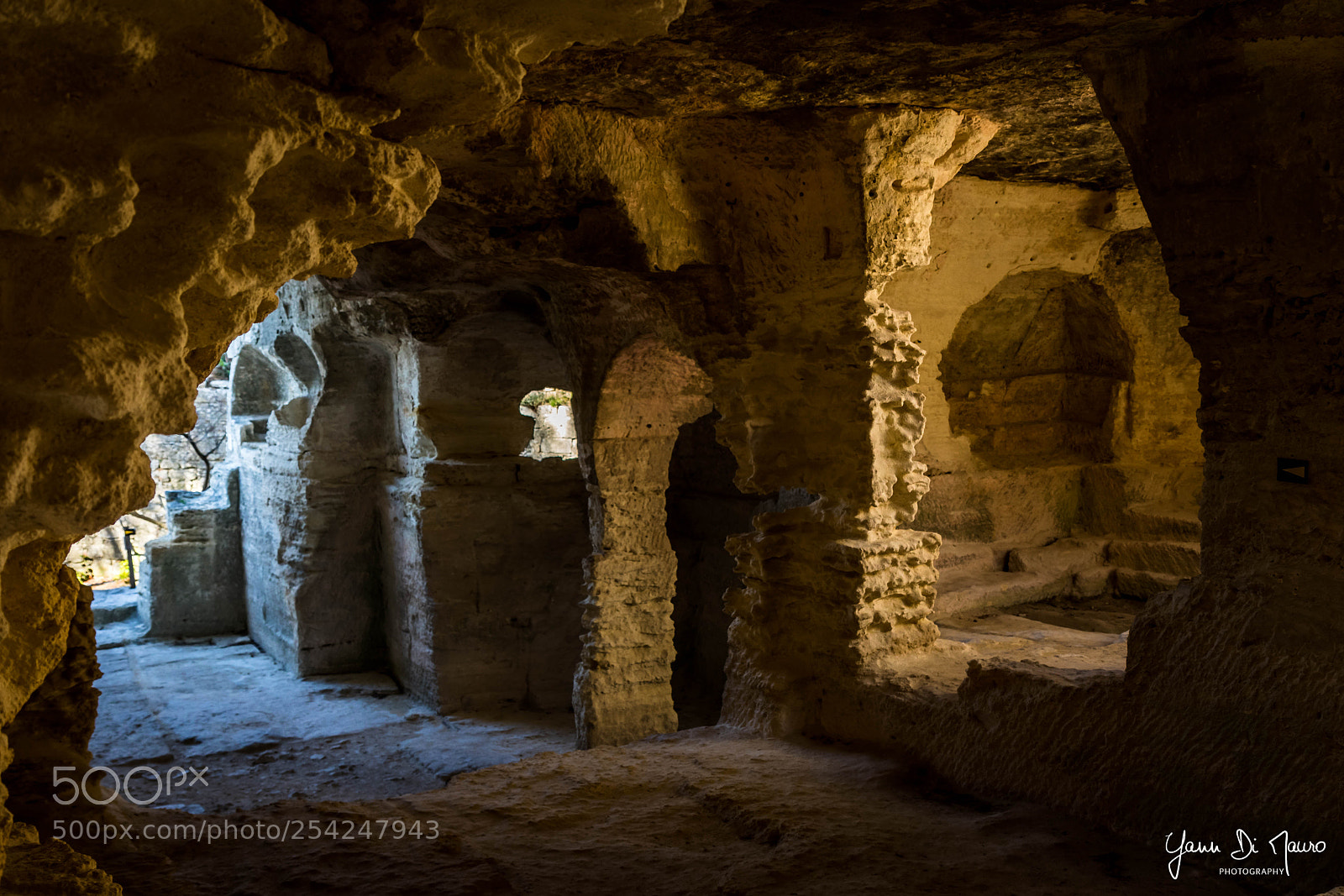 Canon EOS 7D Mark II sample photo. Abbaye de saint-roman photography