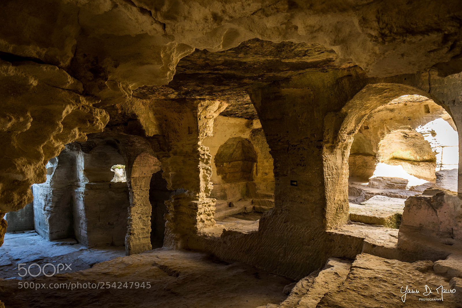 Canon EOS 7D Mark II sample photo. Abbaye de saint-roman photography