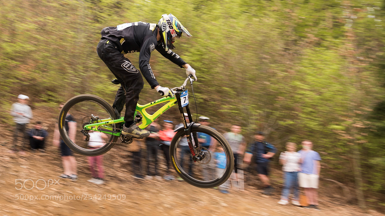 Nikon D5500 sample photo. Speedy jump photography