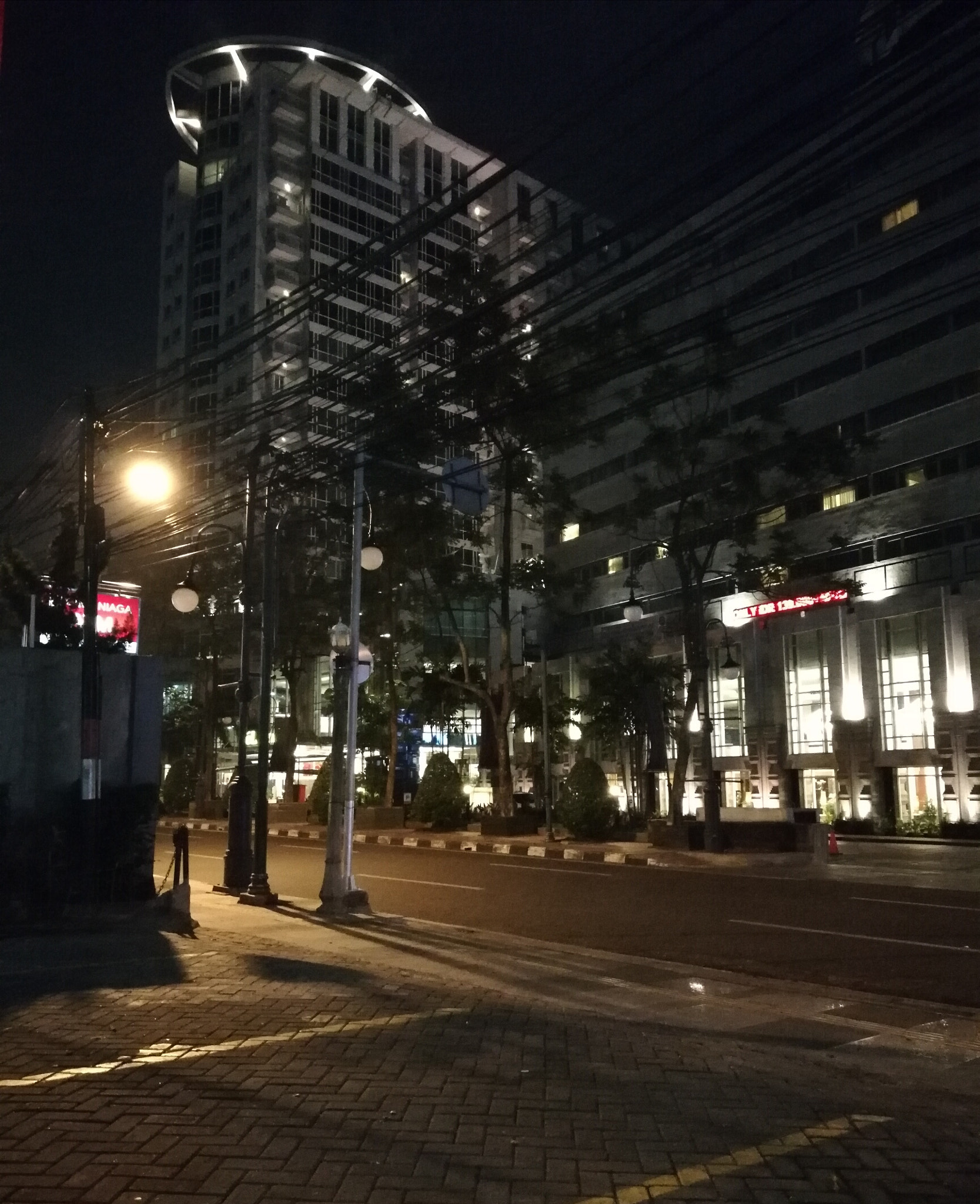 HUAWEI nova 2i sample photo
