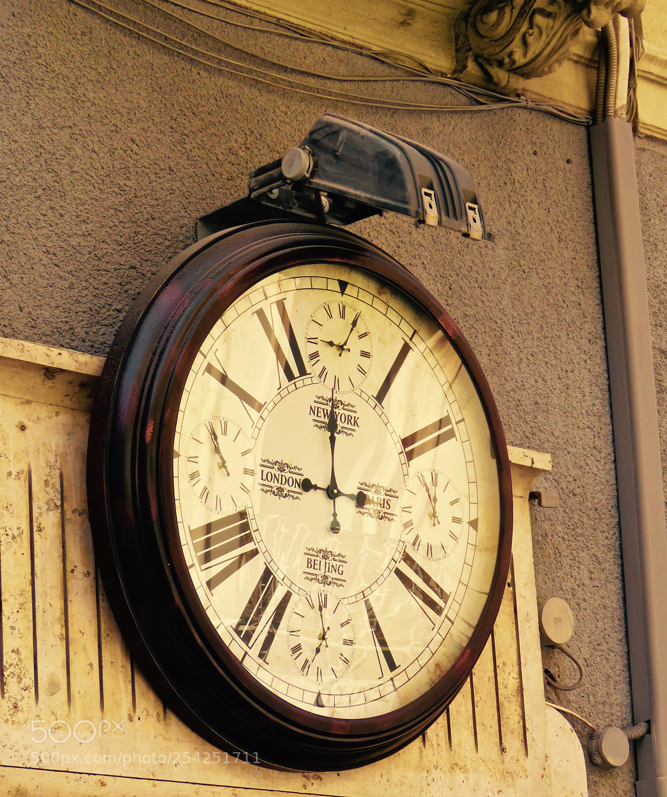 Canon PowerShot SX60 HS sample photo. A clockwork photography