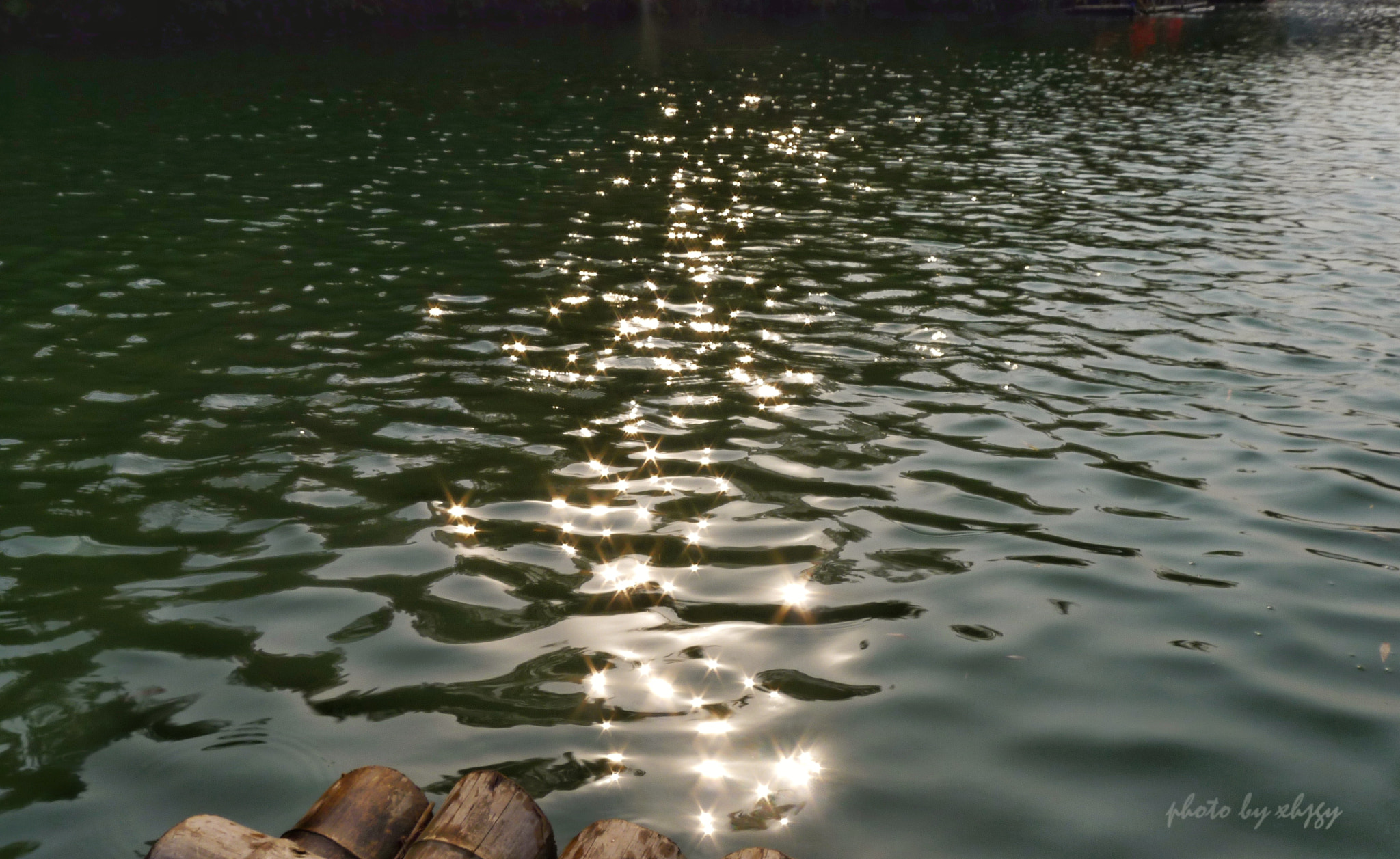 Panasonic Lumix DMC-LX5 sample photo. 泛舟 photography