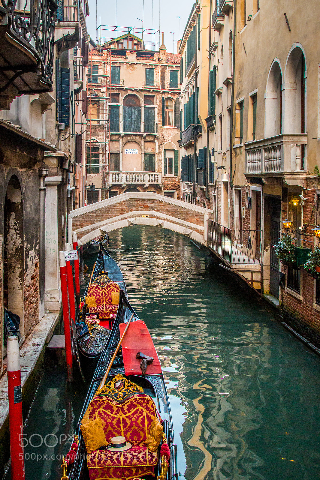 Canon EOS 70D sample photo. Gondola photography