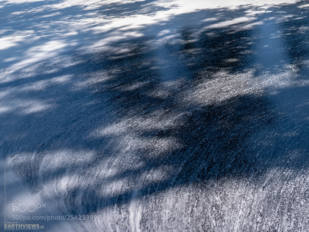 Panasonic DMC-G70 sample photo. Foam on water surface photography