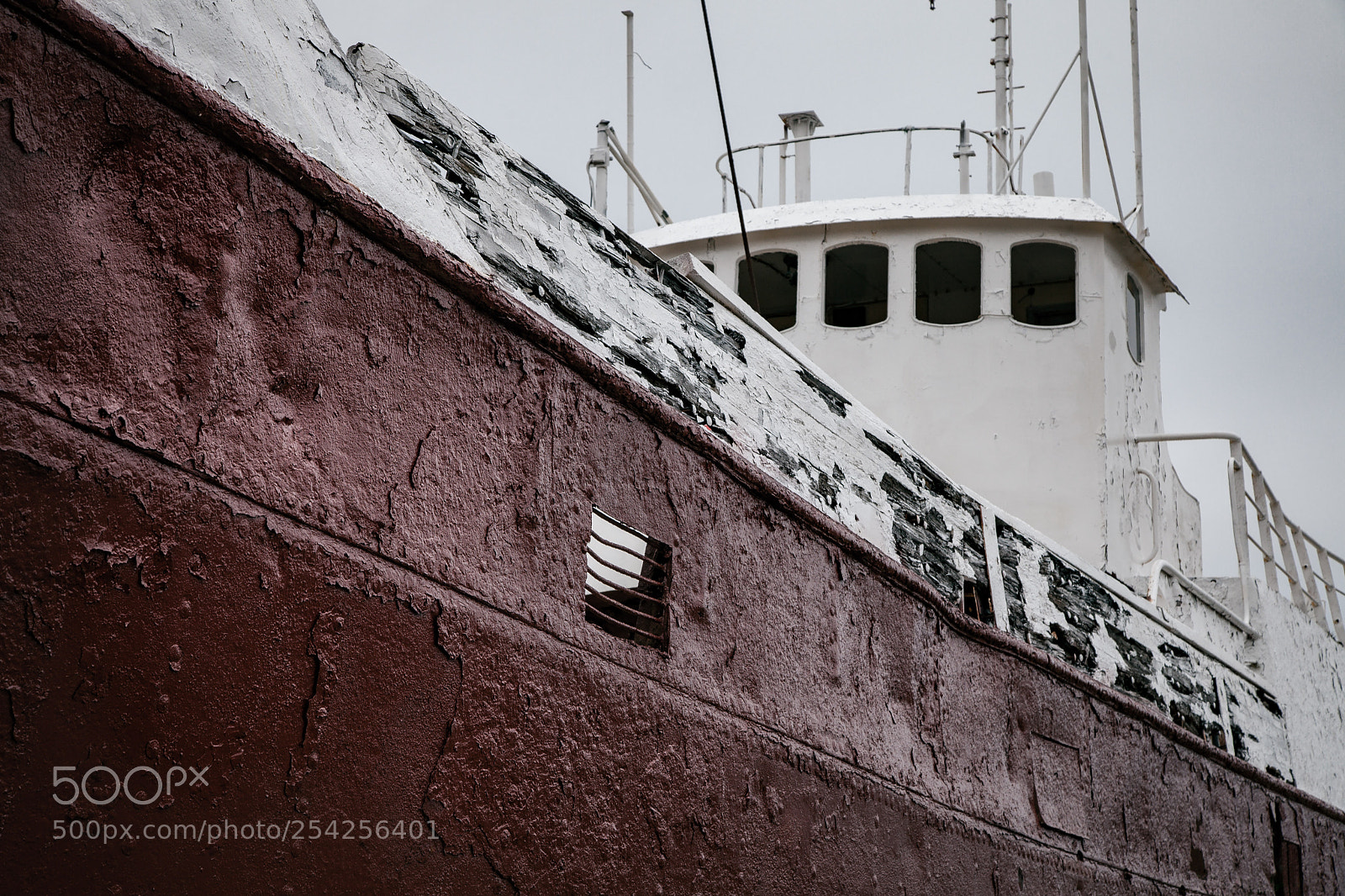Canon EOS 5D Mark II sample photo. Old fishing vessel that photography