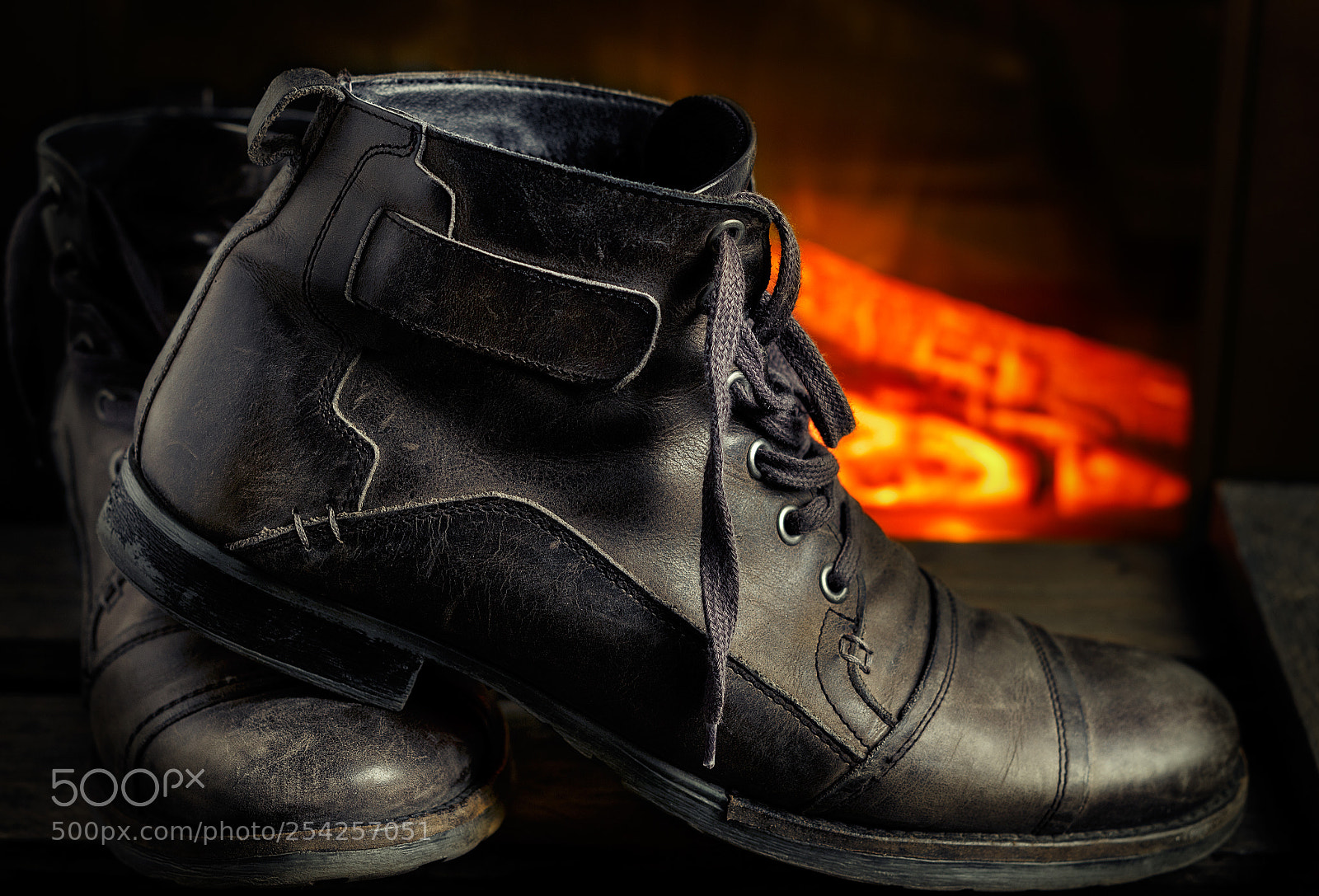 Canon EOS 700D (EOS Rebel T5i / EOS Kiss X7i) sample photo. Mens leather casual shoes. photography