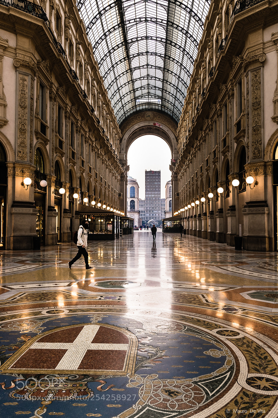 Nikon D5300 sample photo. Incrocio in galleria photography