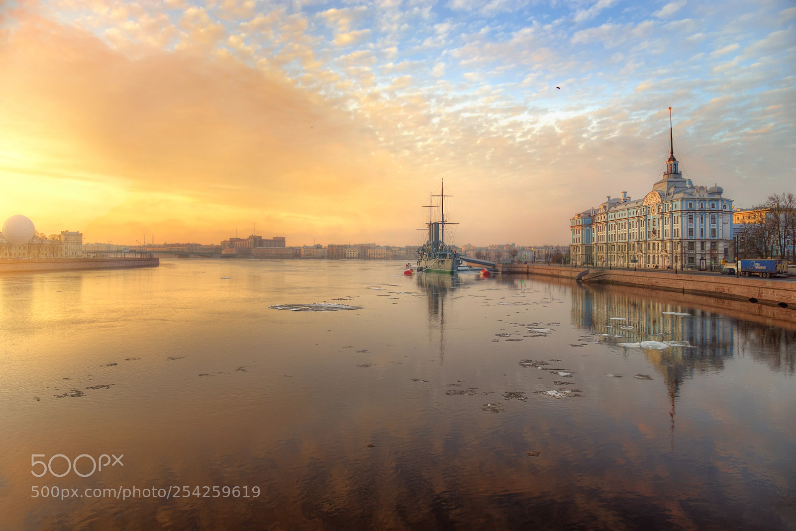 Nikon D610 sample photo. апрельское утро на Неве... photography