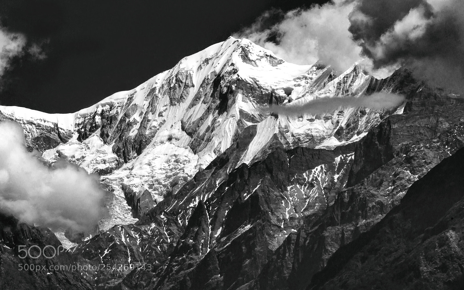 Olympus OM-D E-M5 II sample photo. Himalayas photography