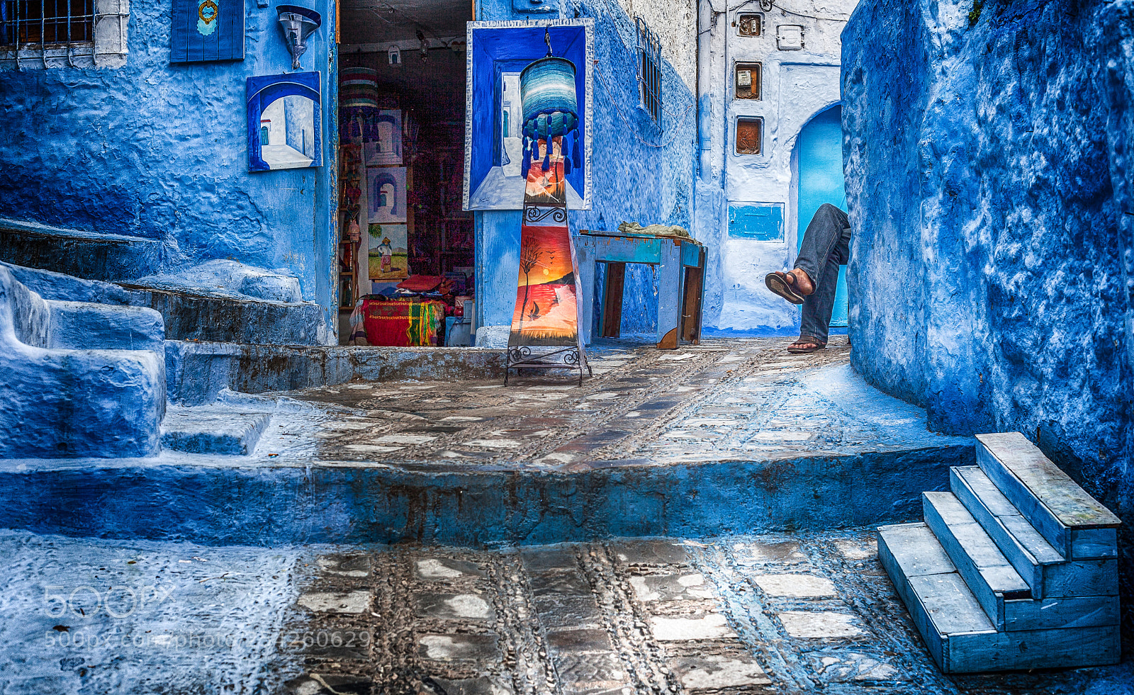 Canon EOS 5D Mark II sample photo. Cool in blue photography