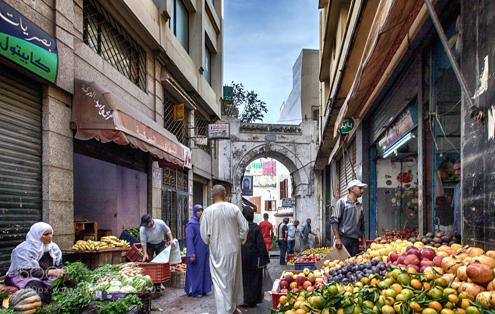 Canon EOS 5D Mark II sample photo. The market photography