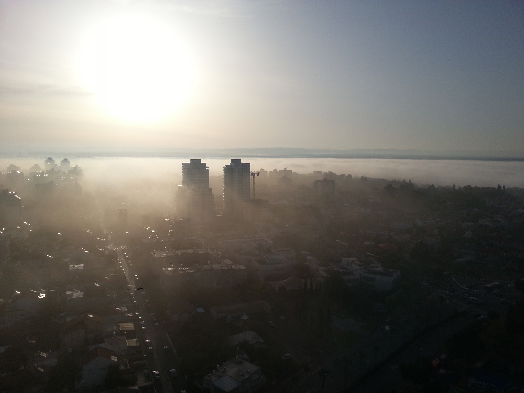 Samsung GT-I8750 sample photo. Mist over the city photography