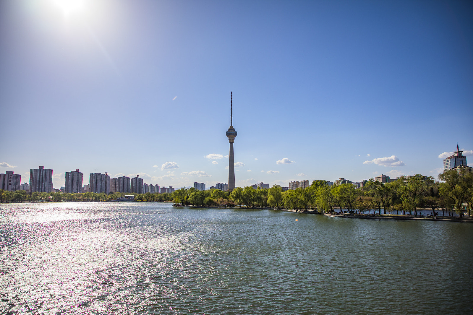 Canon EOS 5D Mark IV sample photo. Yuyuantan park.jpg photography