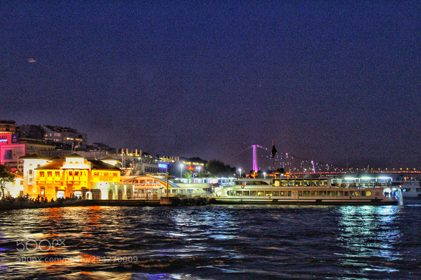Canon EOS 600D (Rebel EOS T3i / EOS Kiss X5) sample photo. Night view from istanbul photography