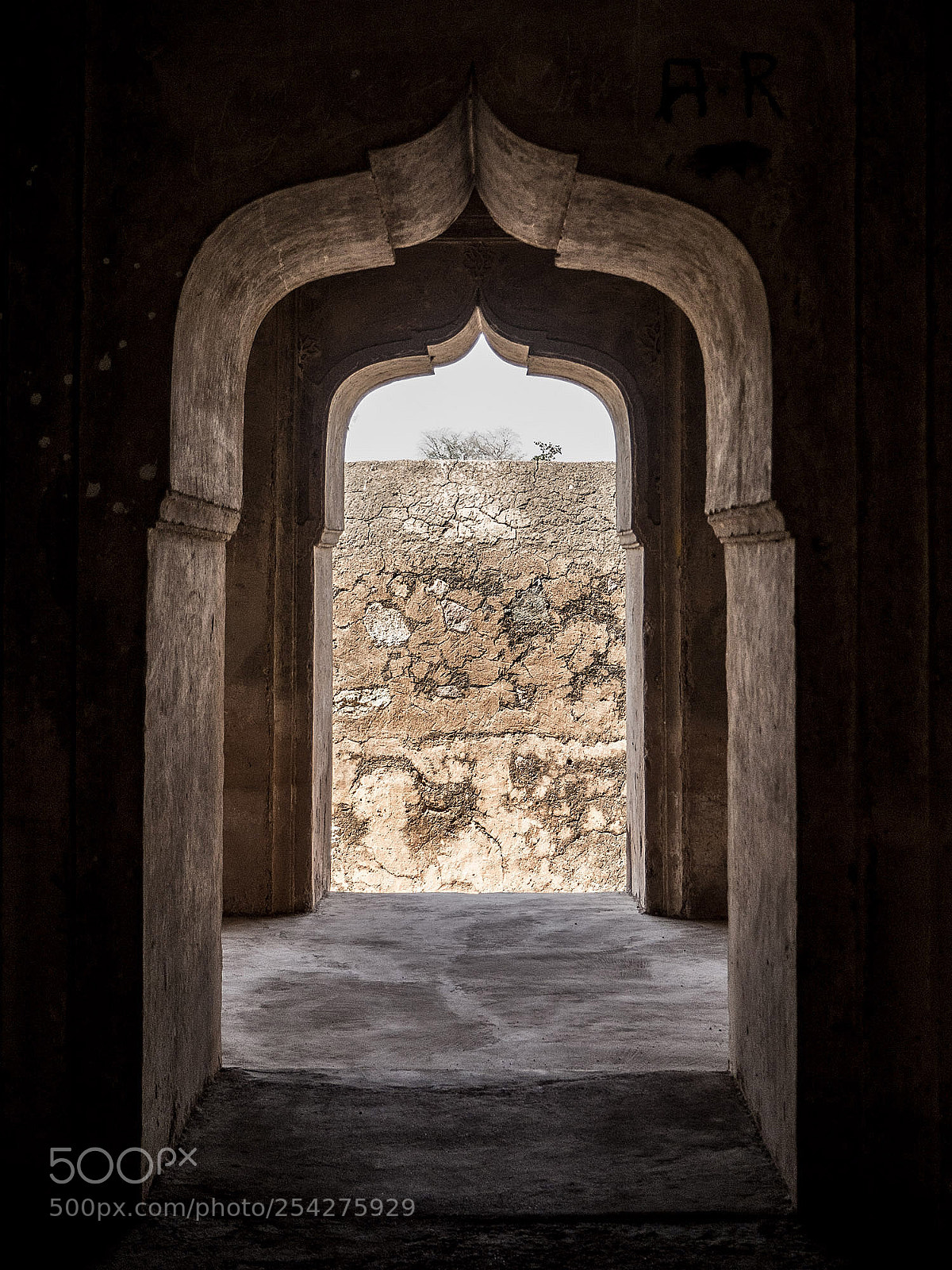 Olympus OM-D E-M10 II sample photo. Cenotaphs in orchha photography
