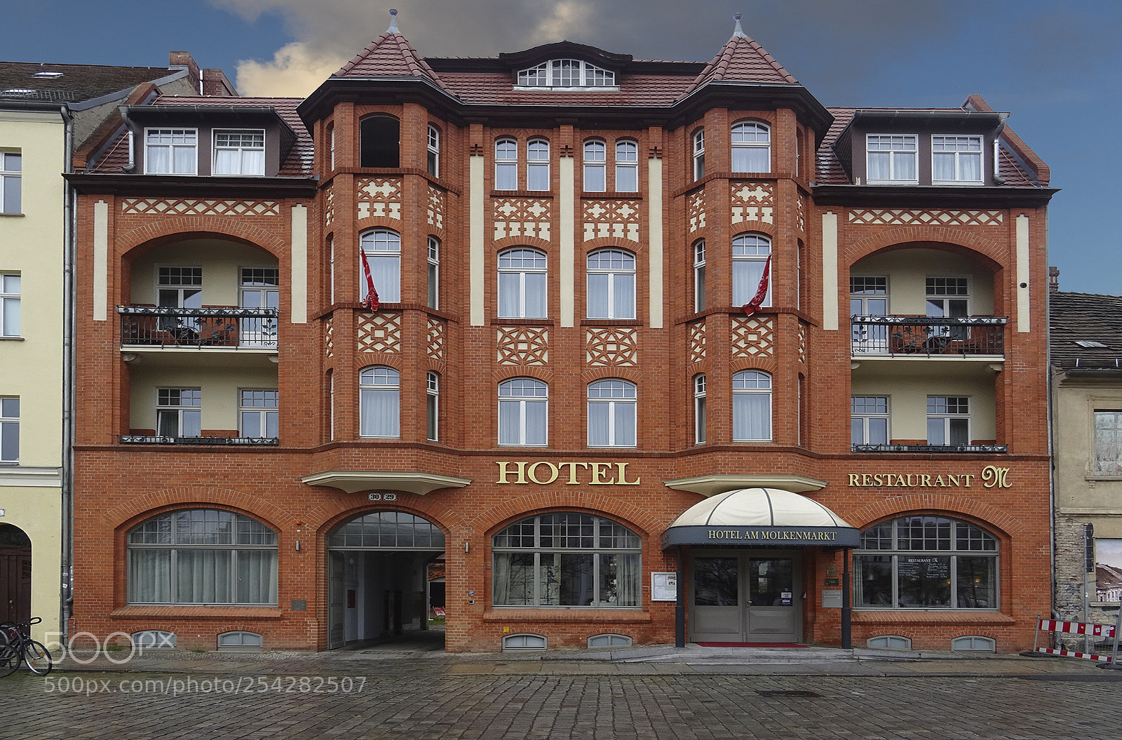 Sony DSC-HX60 sample photo. Hotel am molkenmarkt photography