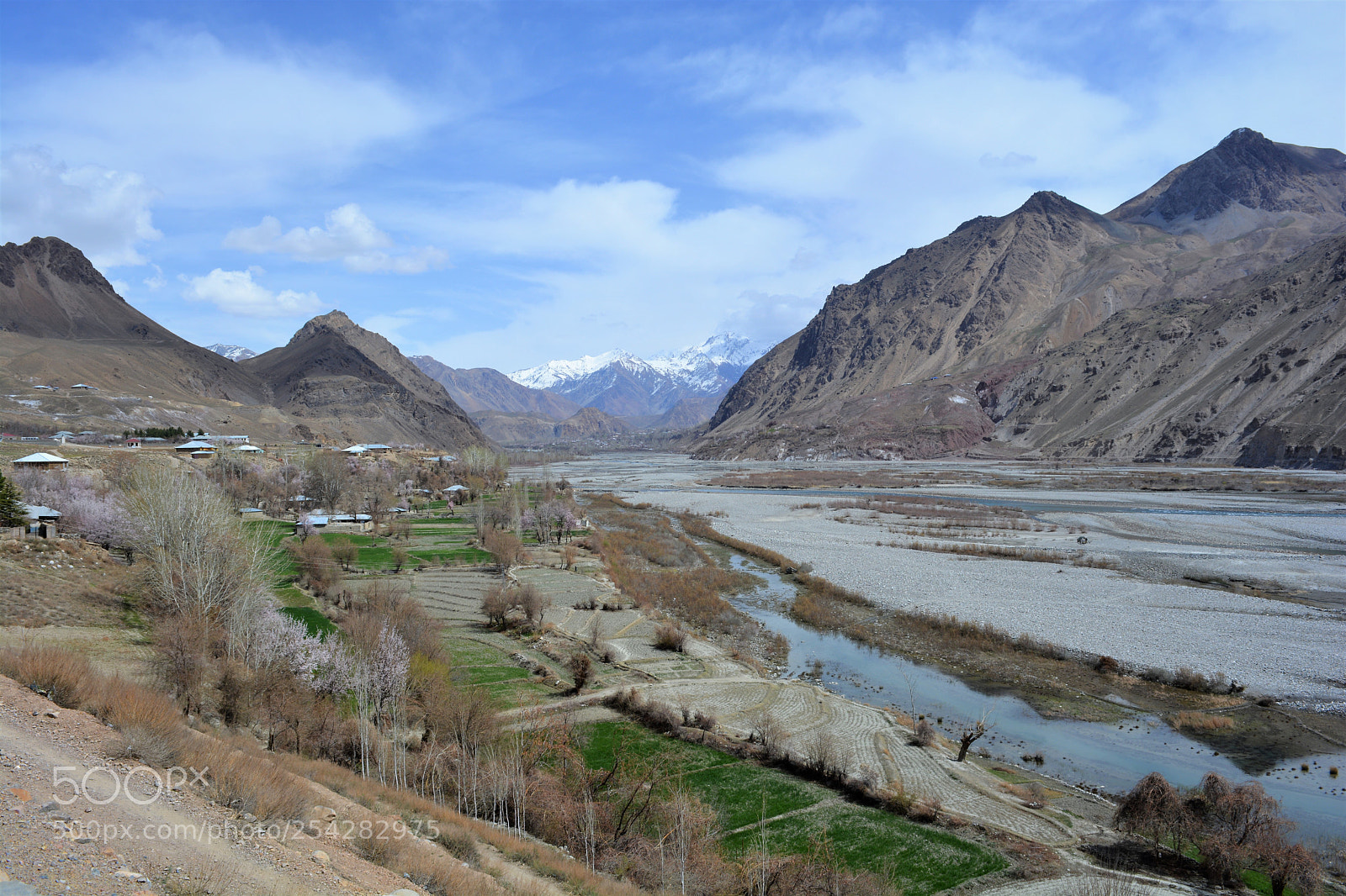 Nikon D5200 sample photo. Valley in north photography