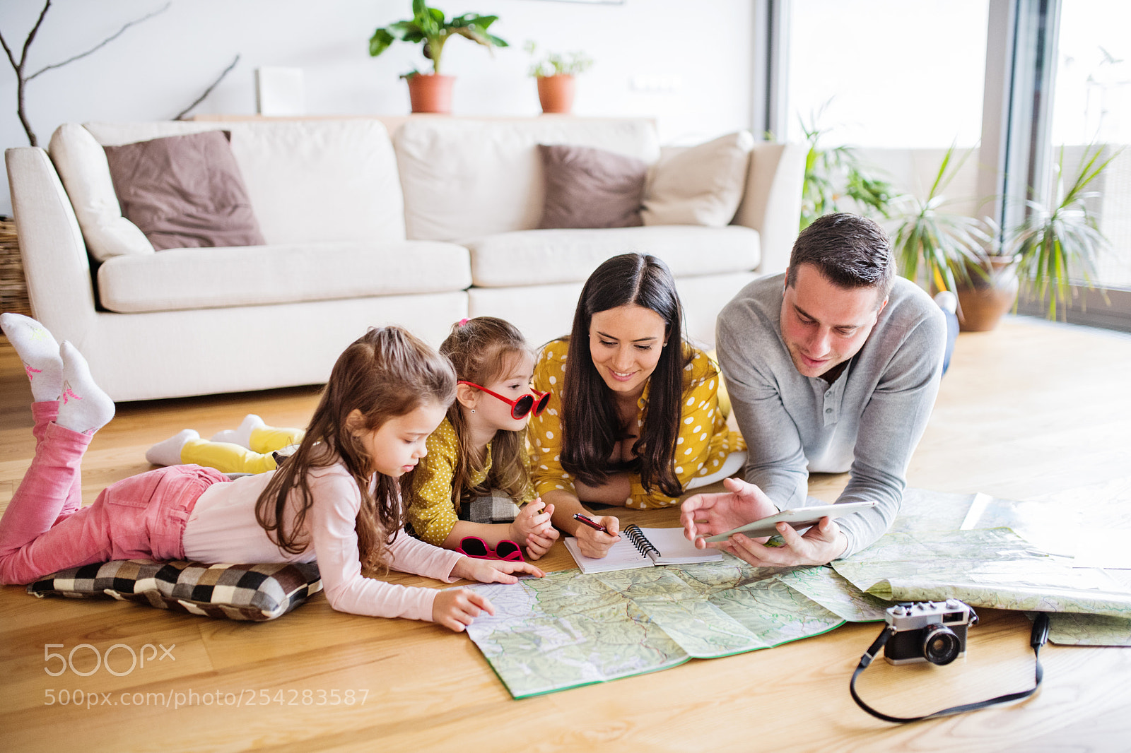 Nikon D5 sample photo. Young family with two photography
