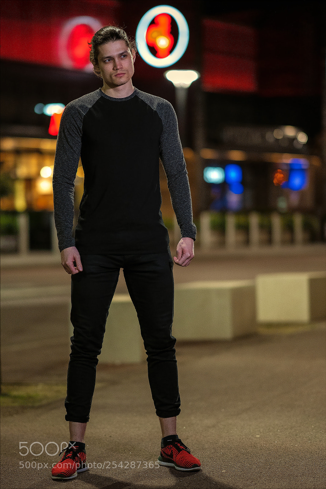 Sony a7R III sample photo. Night shooting photography
