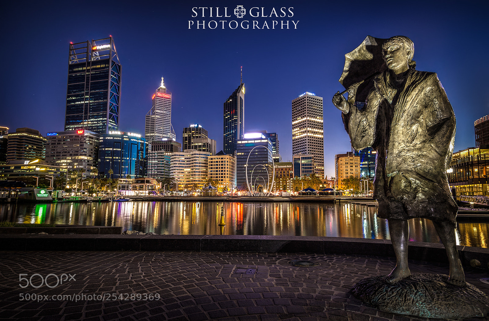 Canon EOS 700D (EOS Rebel T5i / EOS Kiss X7i) sample photo. Dawn at elizabeth quay 14/4/2018 photography