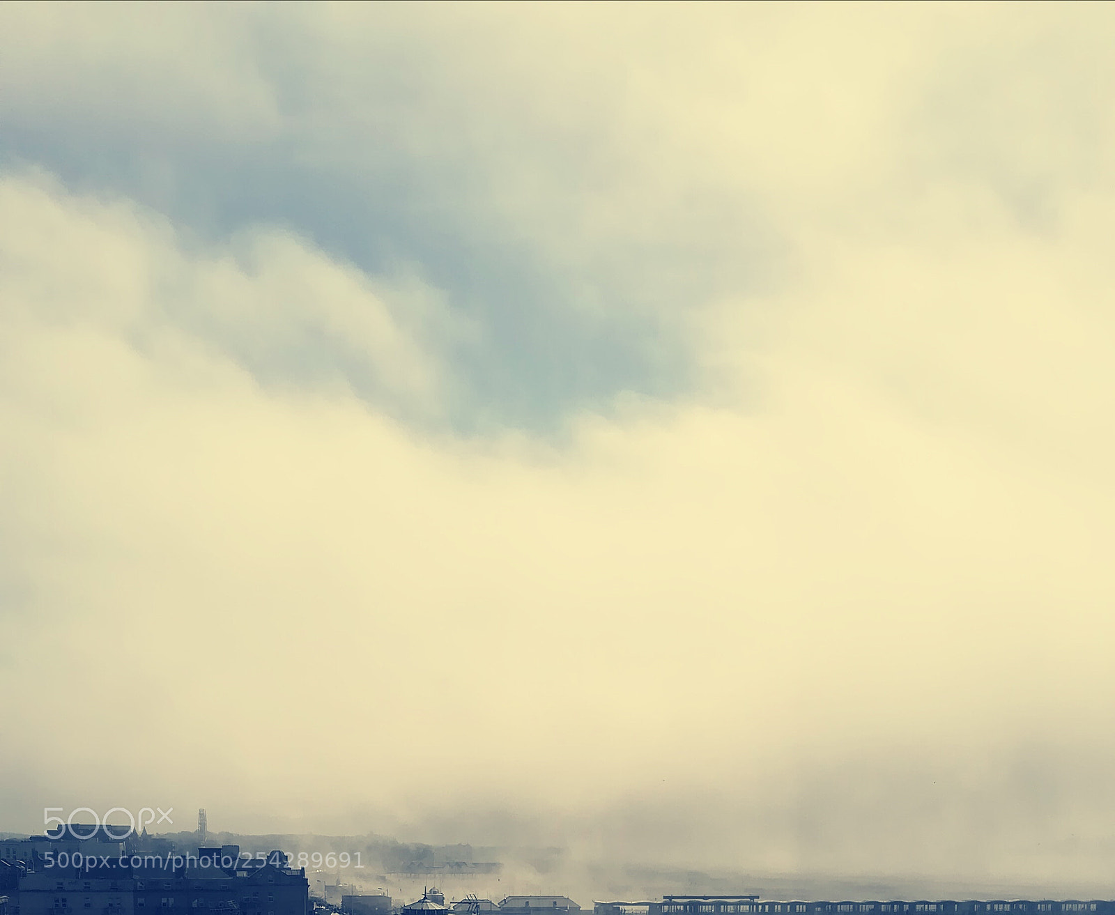 HUAWEI PRA-LX1 sample photo. Misty skies photography