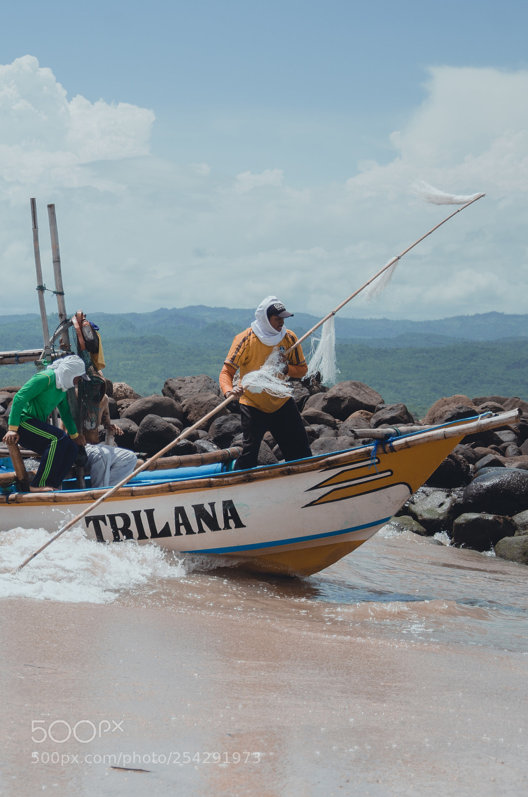 Nikon D7000 sample photo. On shore photography