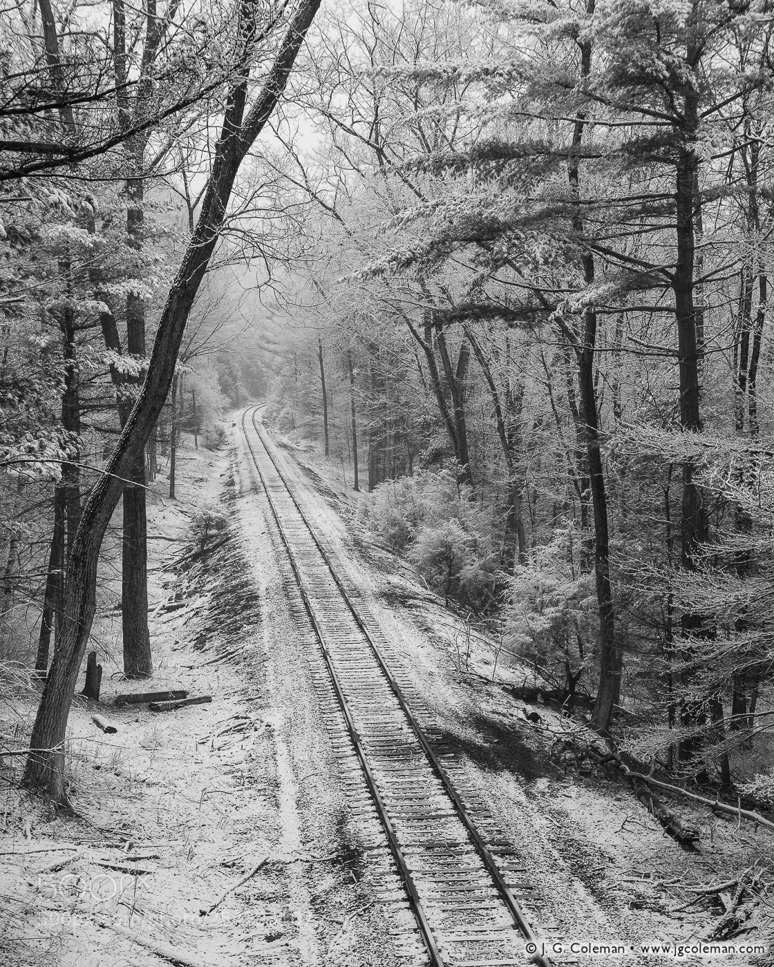 Nikon D610 sample photo. Lonesome rails photography