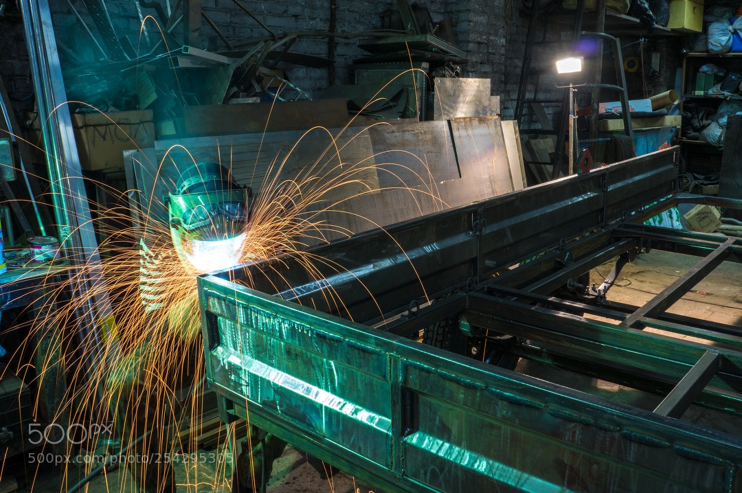 Sony Alpha NEX-5N sample photo. Сварщик | welder photography