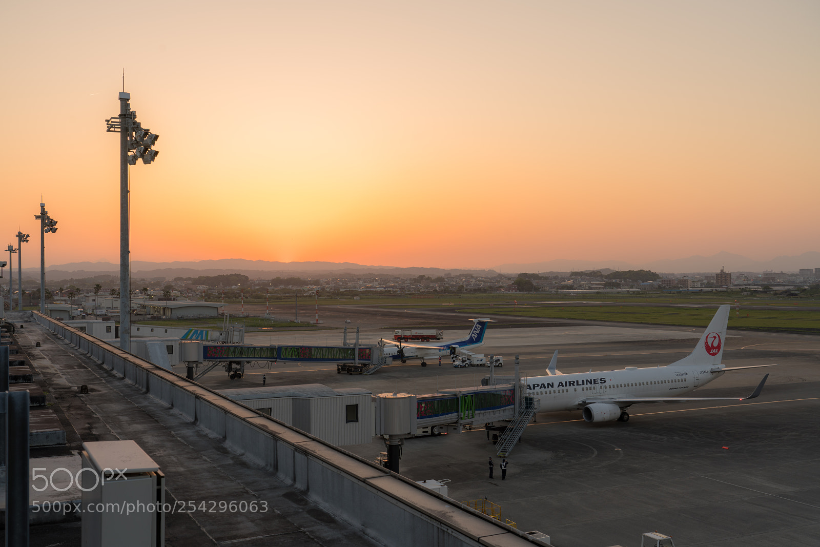 Sony a7R III sample photo. Sunset at the airport photography