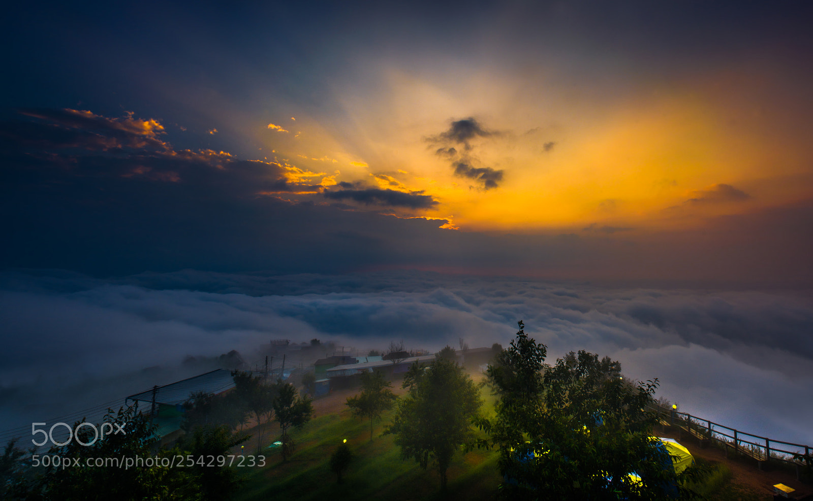 Nikon D5200 sample photo. The morning mist photography