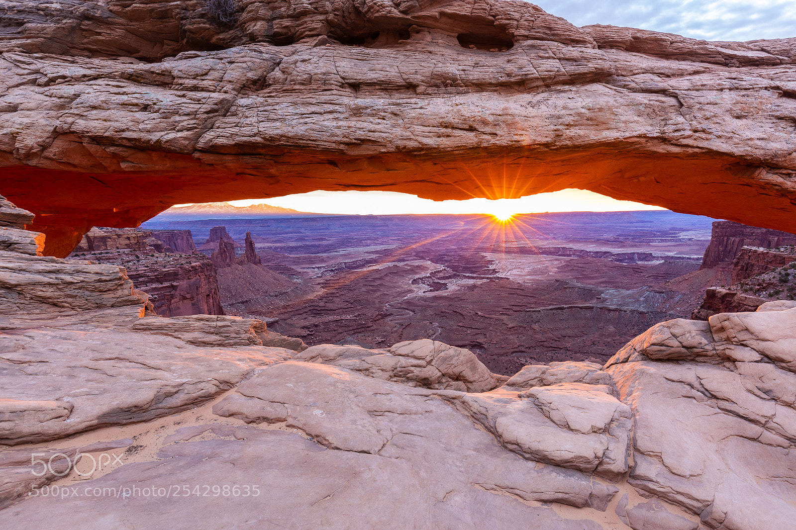 Canon EOS 5D Mark IV sample photo. Mesa arch photography
