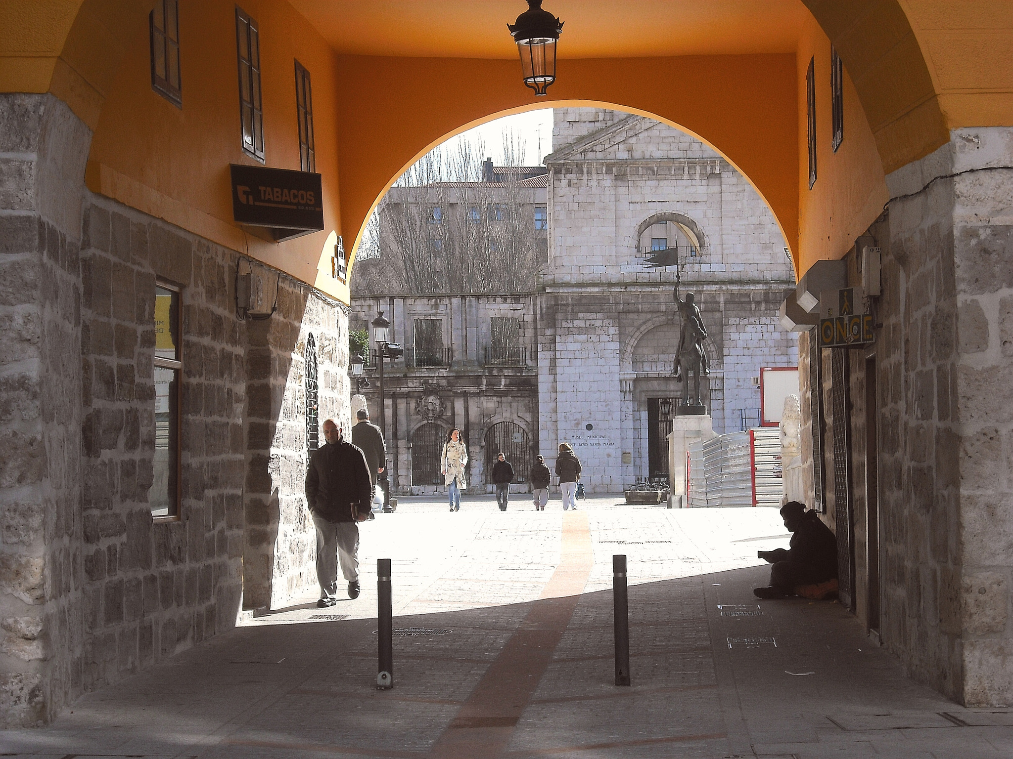 Fujifilm FinePix J10 sample photo. Calle de san juan, burgos photography