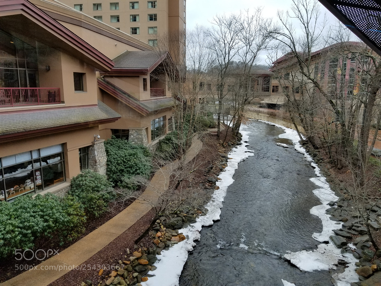 Samsung Galaxy S8+ sample photo. The frozen creek photography