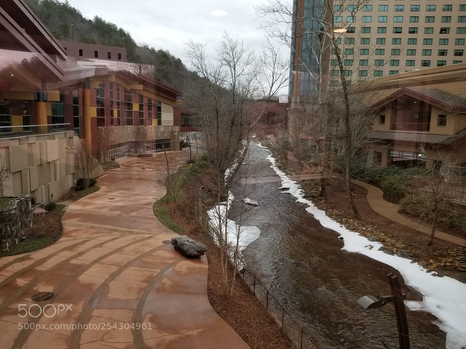 Samsung Galaxy S8+ sample photo. The creek under thaw photography